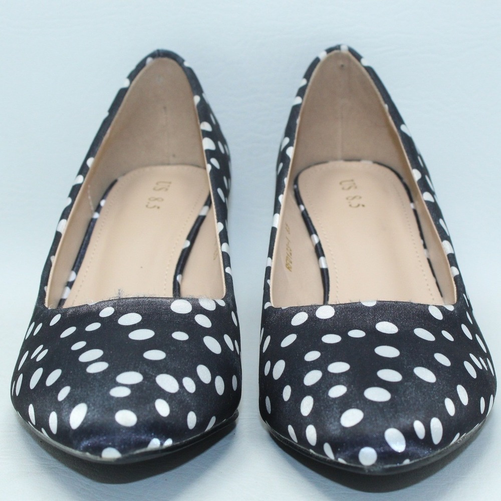 Urban‎ Soft Polka Dot Kitten Heel Pumps Size 8.5